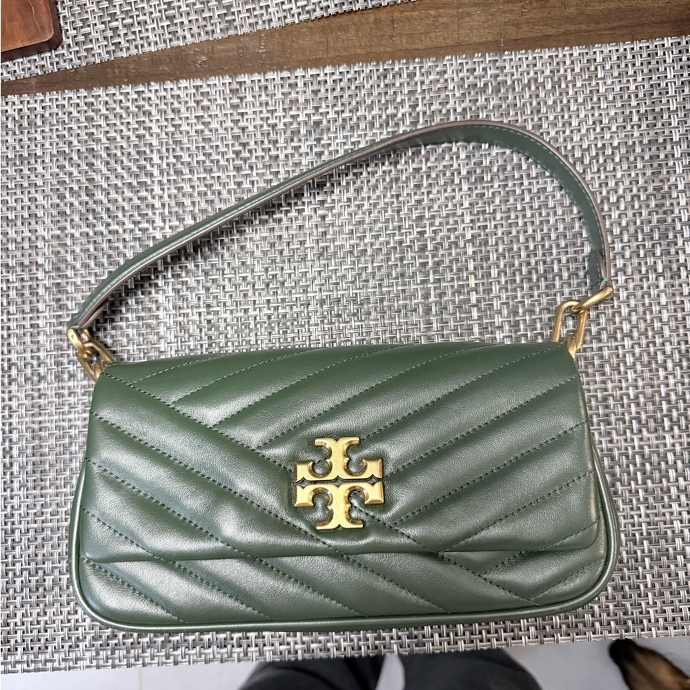 Tory Burch SMALL KIRA CHEVRON FLAP SHOULDER BAG